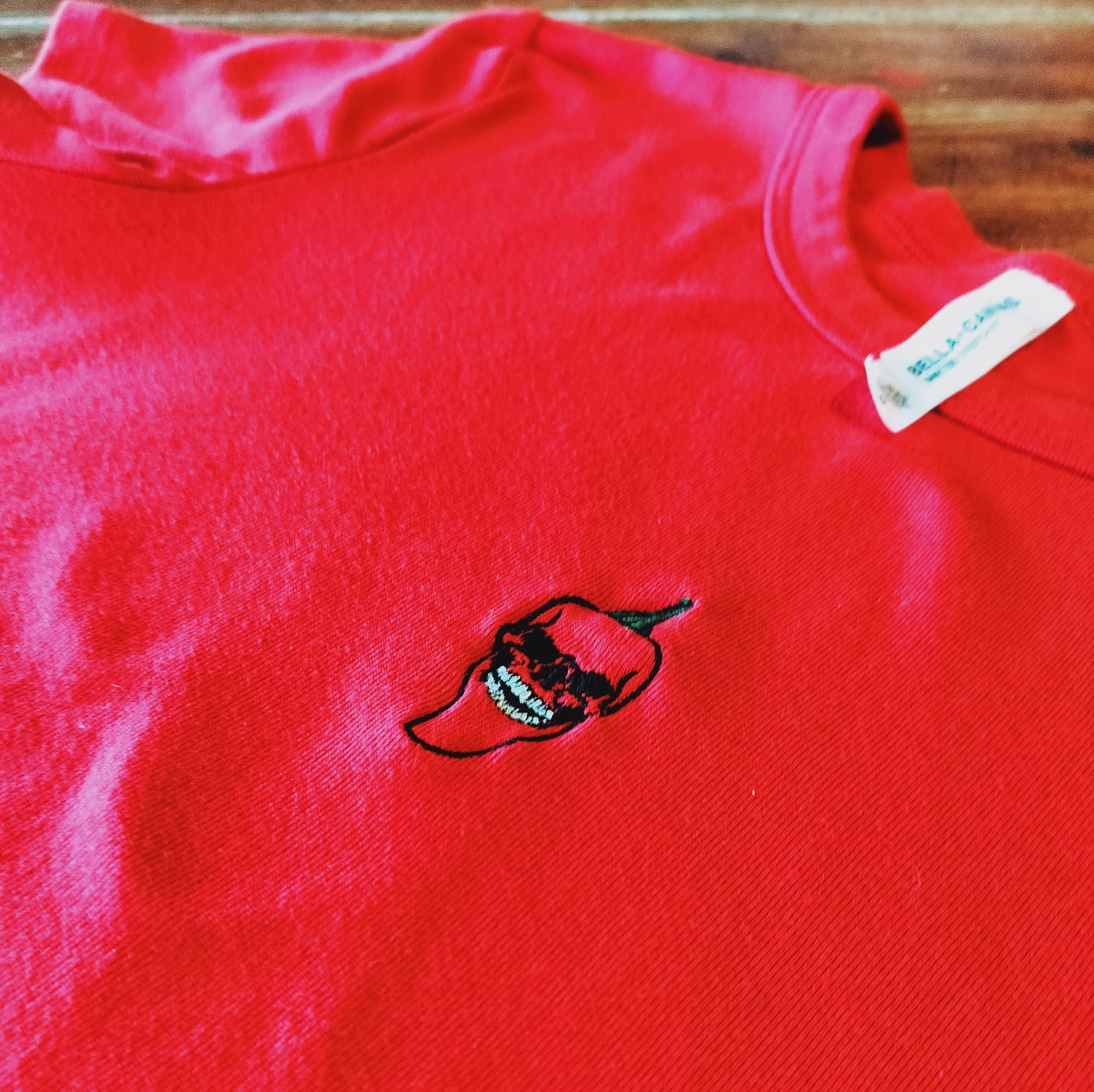 Calvera Picante Embroidery 'Baby Tee'
